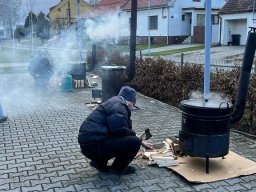 825d231b-985c-437b-9108-ea88cfea3045